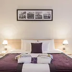 Mercure Centre Gare Et Congres Hotel 4*