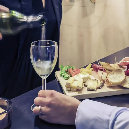 Mercure Centre Gare Et Congres 4*