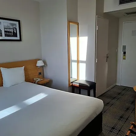 فندق Mercure Centre Gare Et Congres 4*