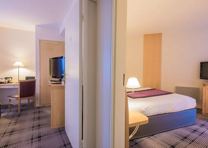 Hotel Mercure Centre Gare Et Congres 4*