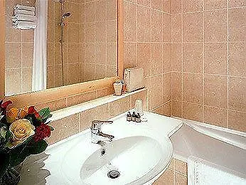 Mercure Centre Gare Et Congres 4*