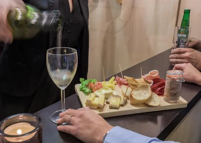 Mercure Centre Gare Et Congres Hotel 4*